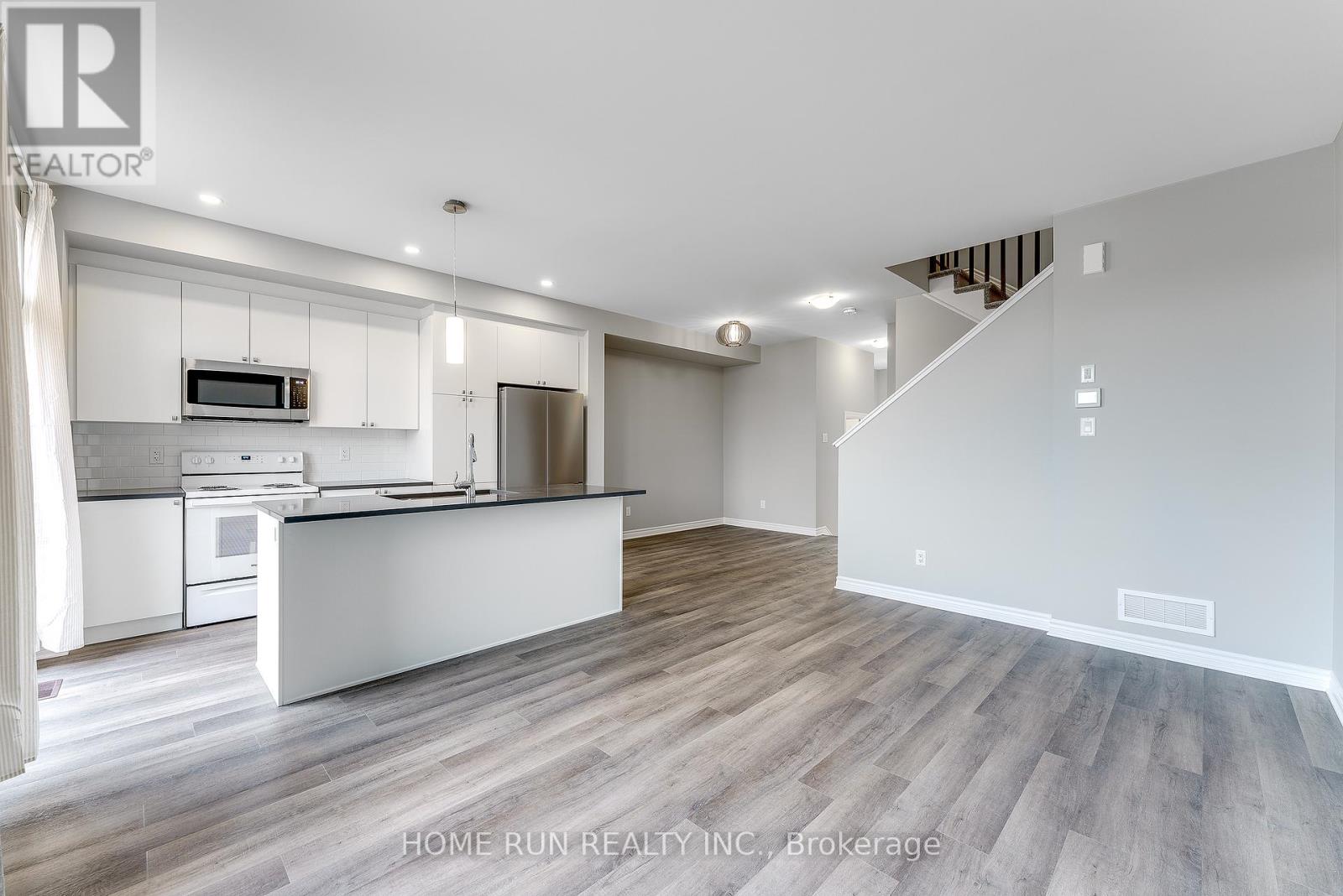3 Bed, 3 Bath House for Rent in Ottawa – 503 MONTJAY STREET, Ottawa – MLS# X13454464 - Image 8