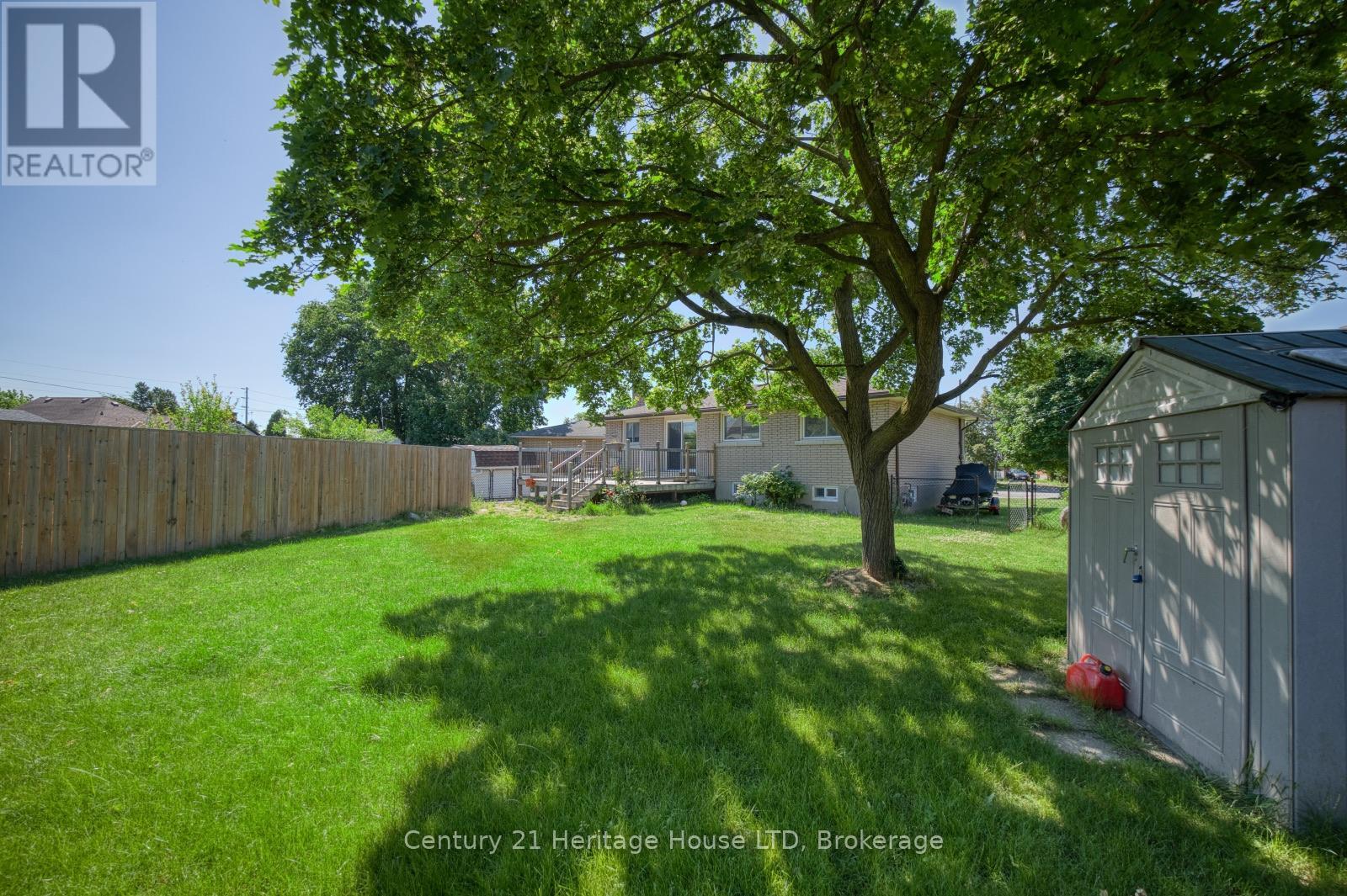 37 CORONATION BOULEVARD - Image 24