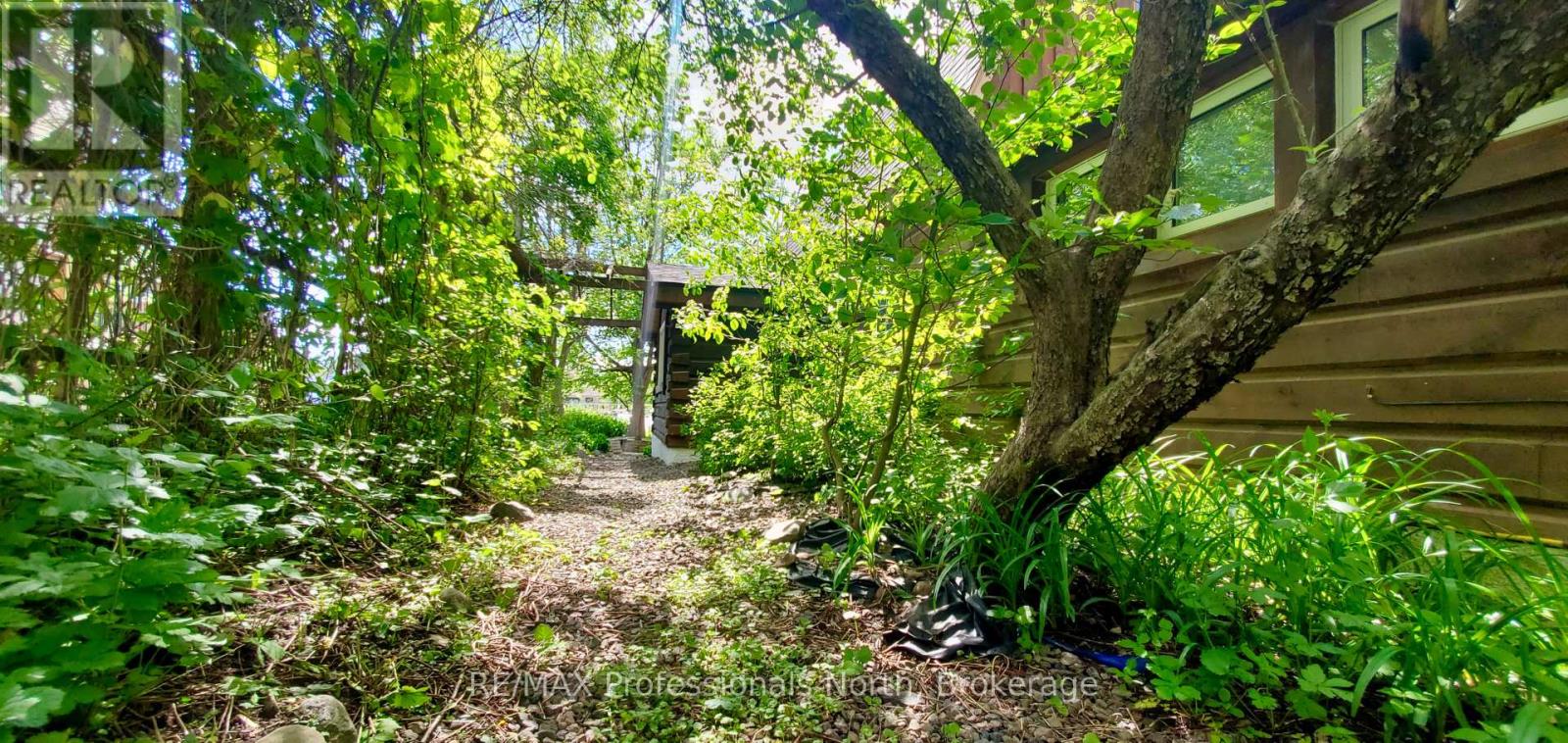 18 ST. GERMAINE STREET - 5