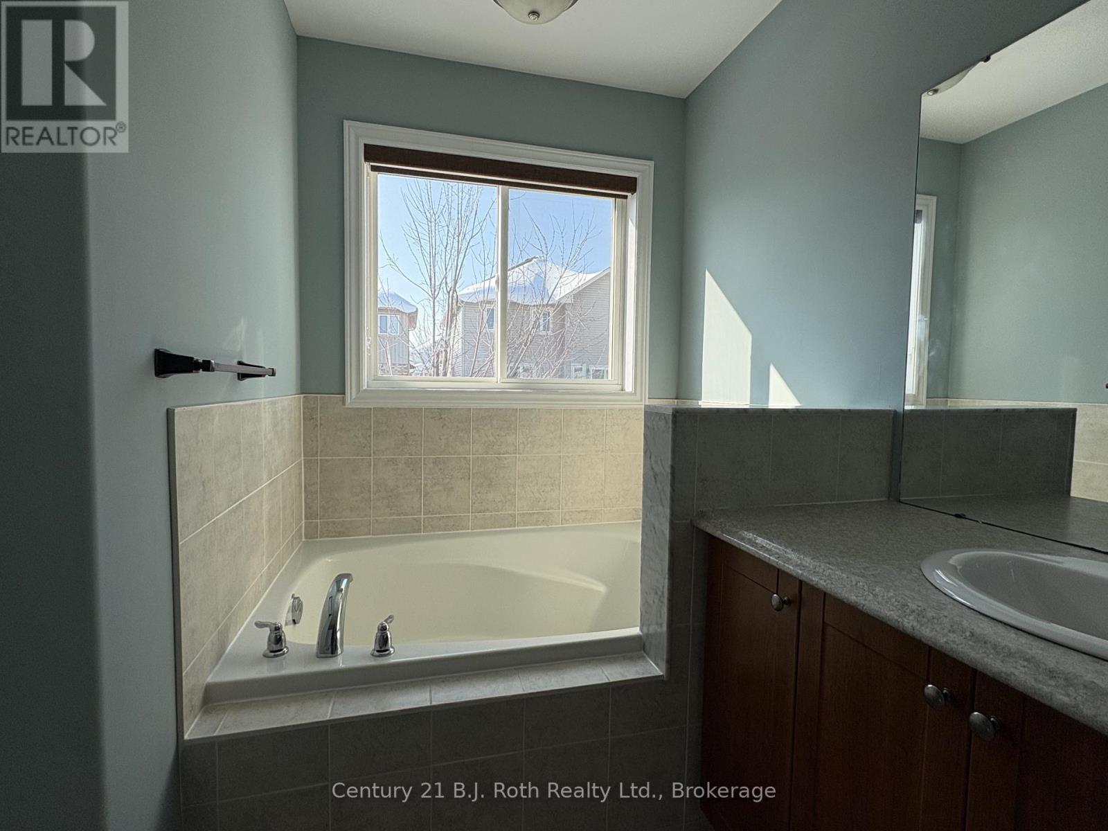 34 PEARL DRIVE - 18