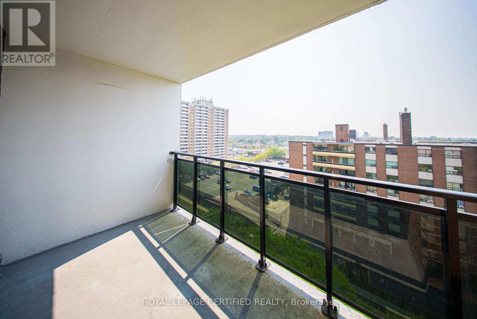 #905 20 GILDER DRIVE - 25