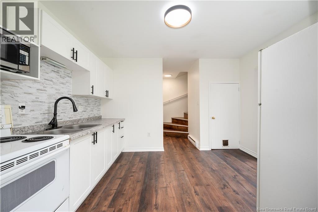 41 Lockwood Street - 25