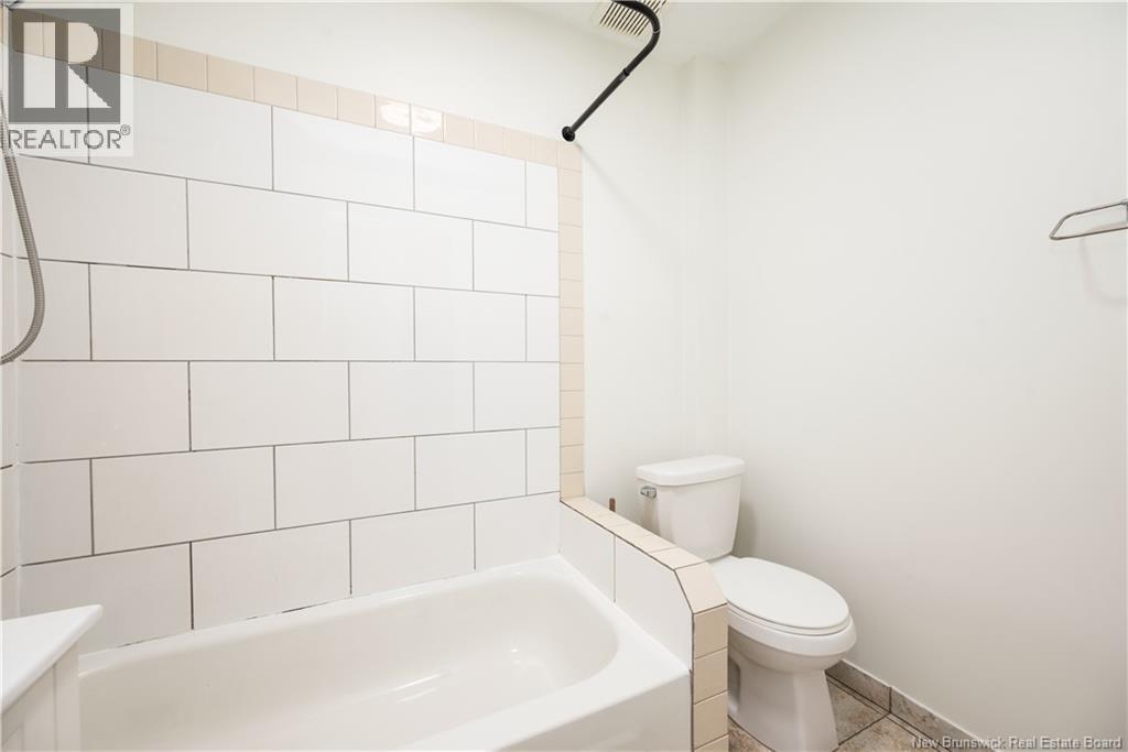41 Lockwood Street - 27