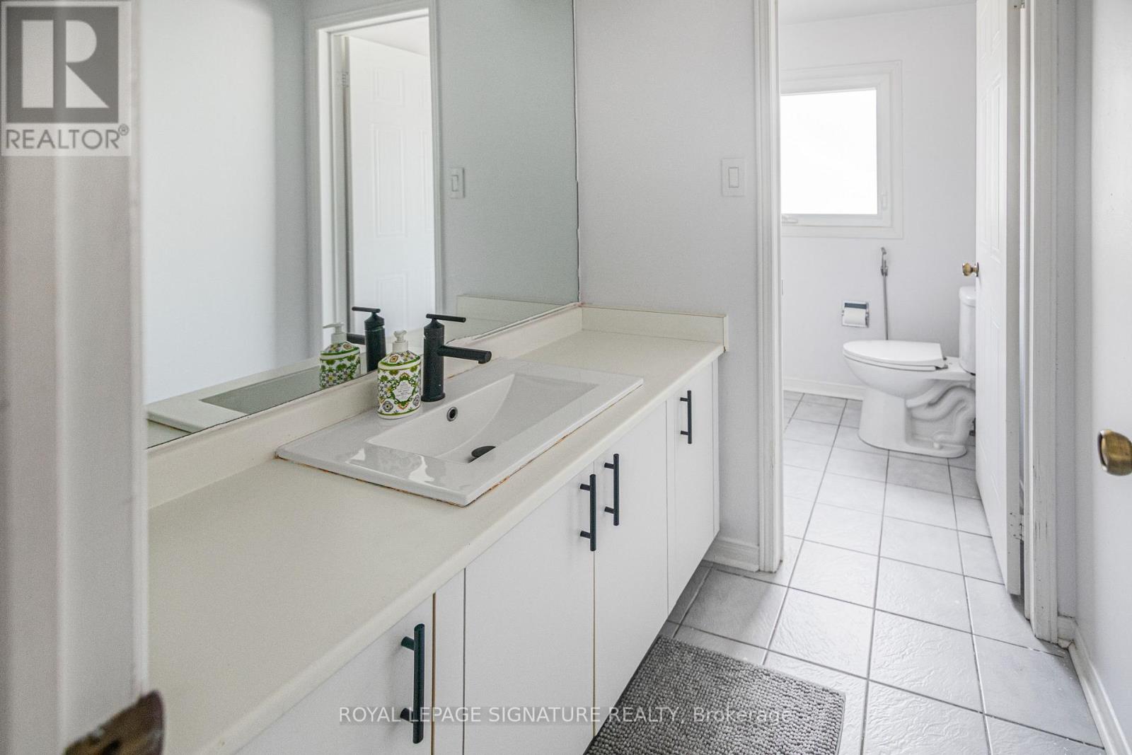 432 ALEX DONER DRIVE - 24