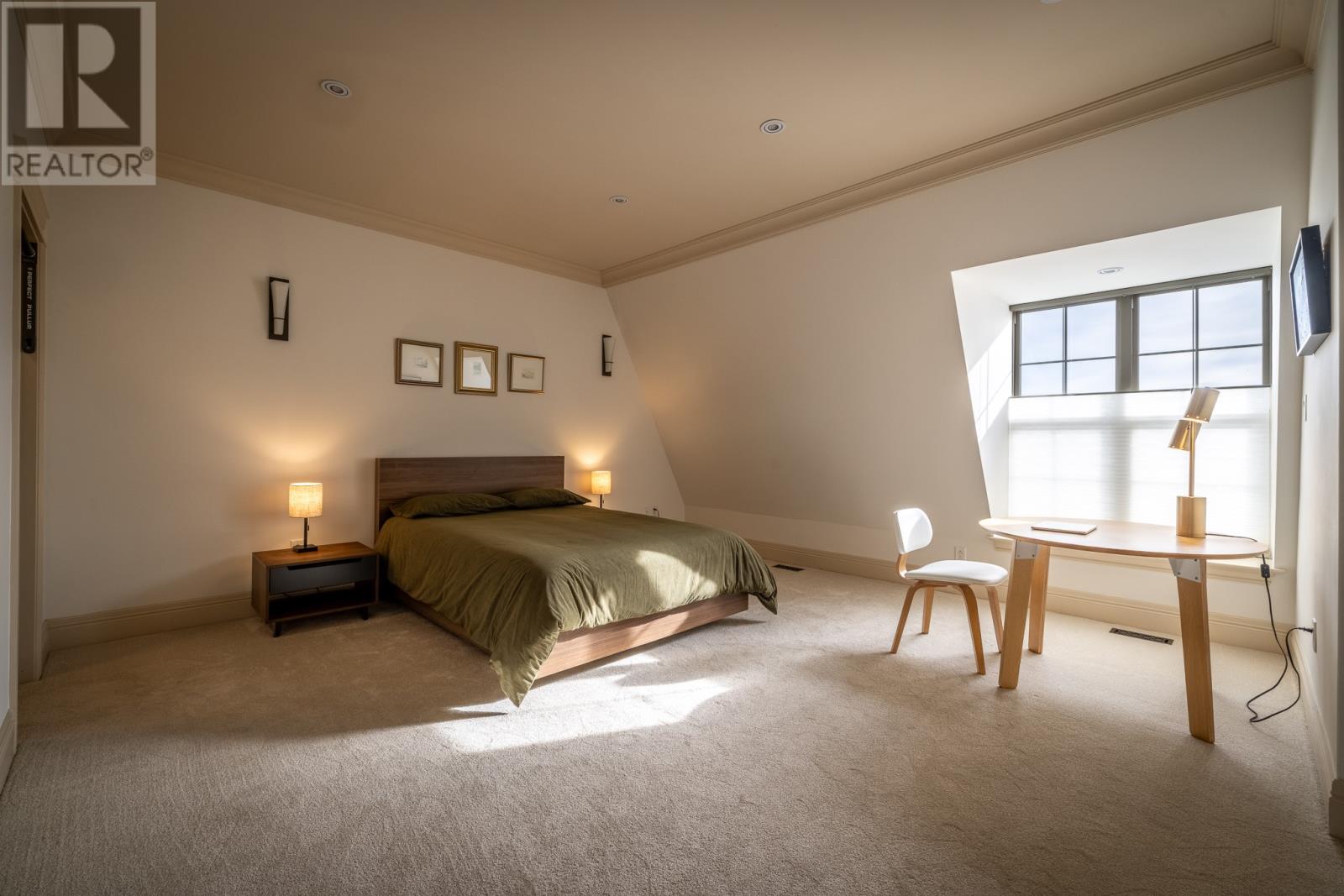 24 King Edward Place - 23