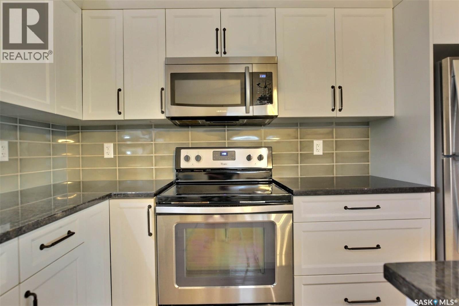 15 Yale PLACE — photo 15