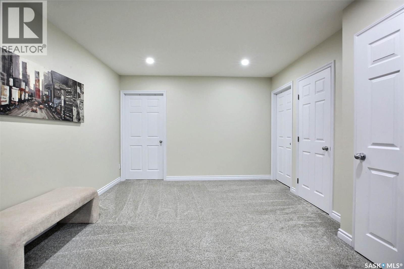 15 Yale PLACE — photo 31