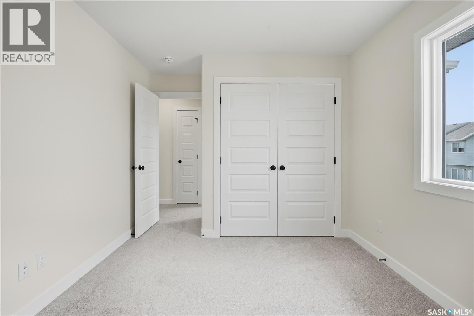 692 Nazarali LANE - 28