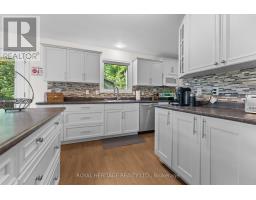 1160 Minnow Drive, Dysart Et Al, ON K0M1S0 Photo 16