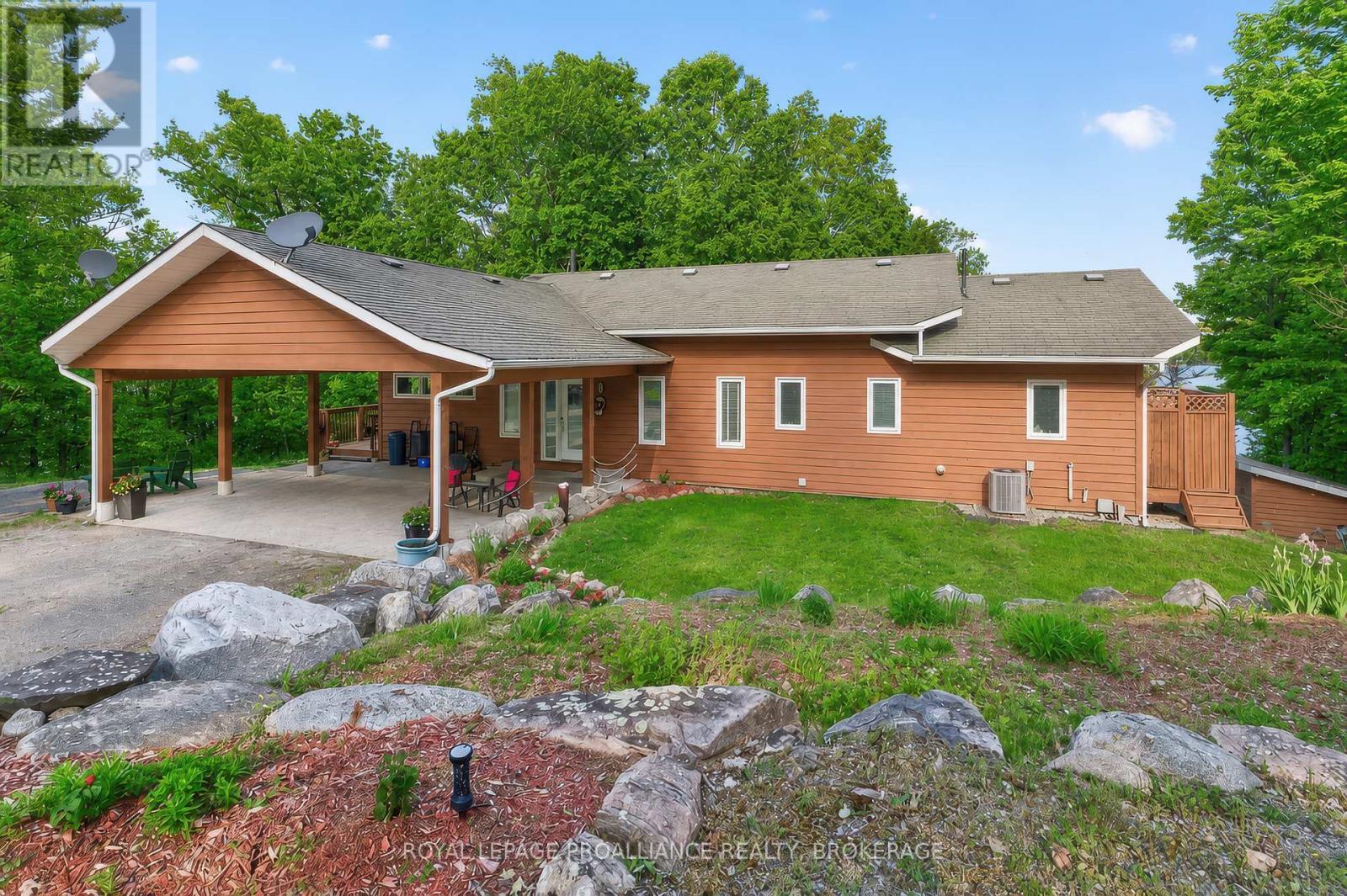 606 WHITES POINT ROAD - 4