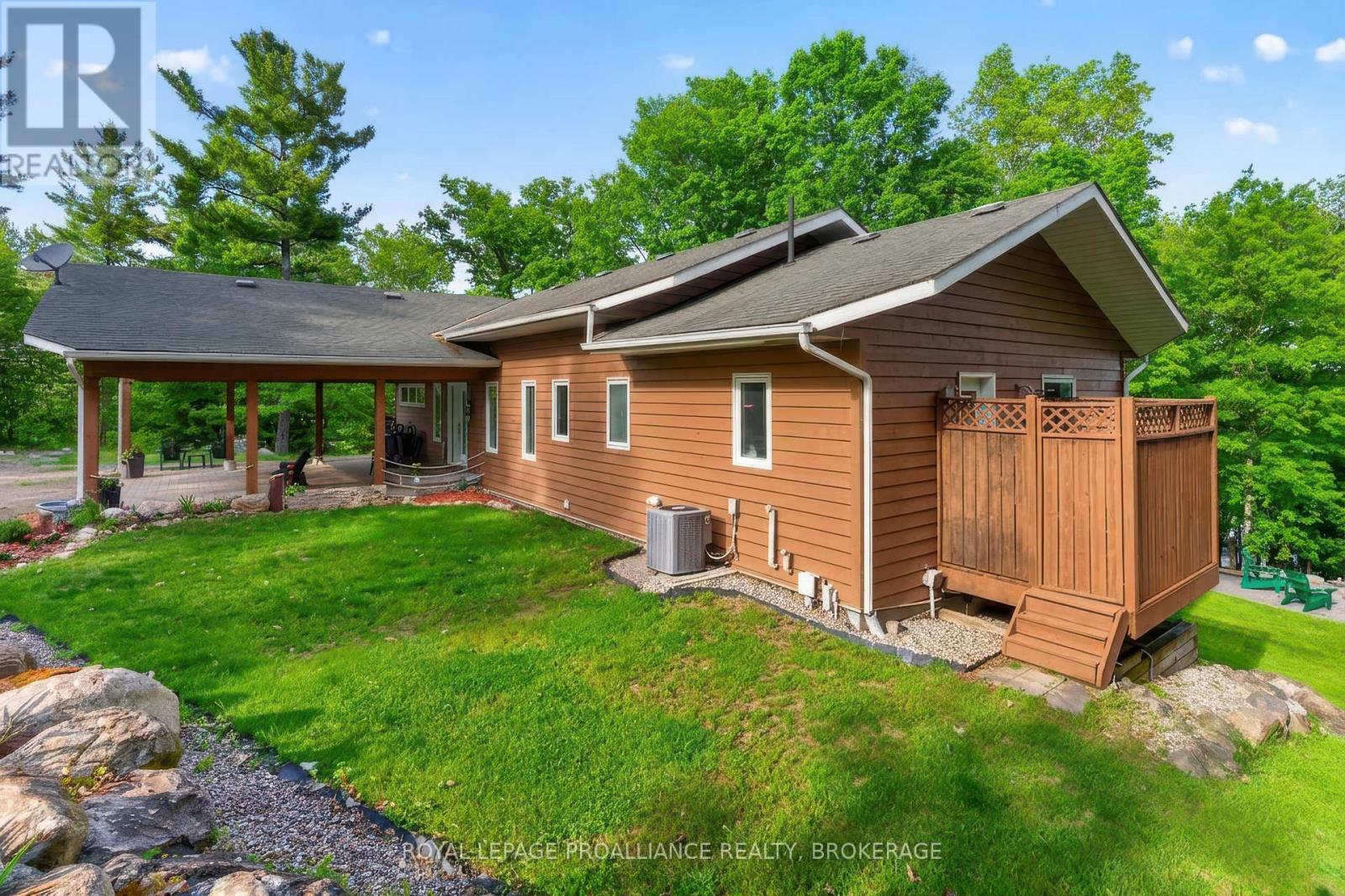 606 WHITES POINT ROAD - 2