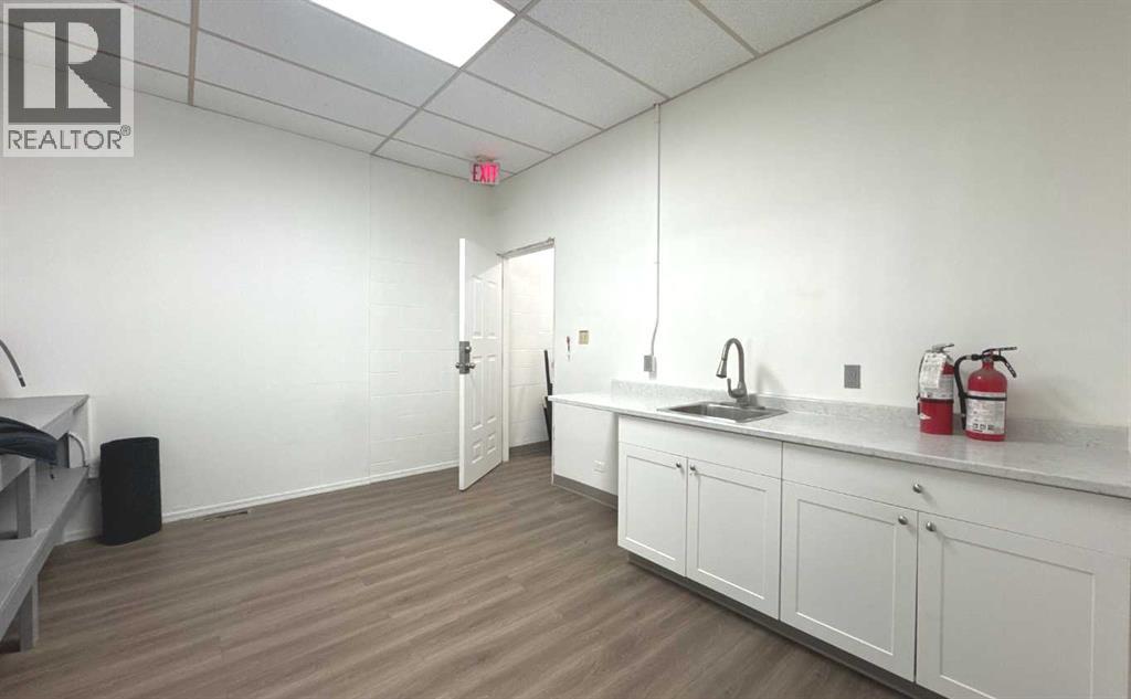 4820 50 Avenue - Photo 23