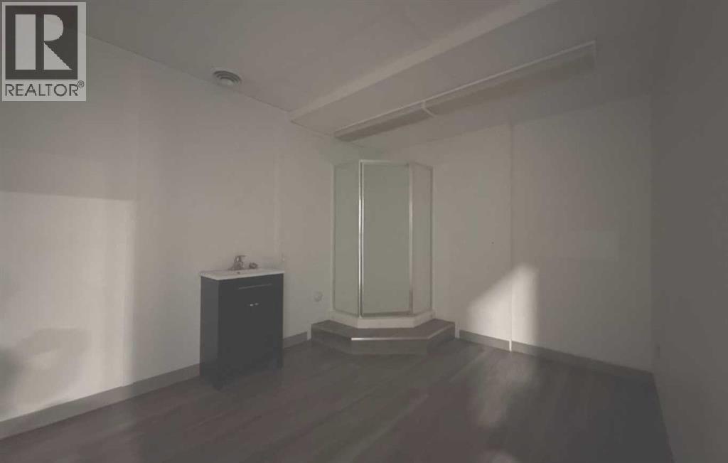 4820 50 Avenue - Photo 27