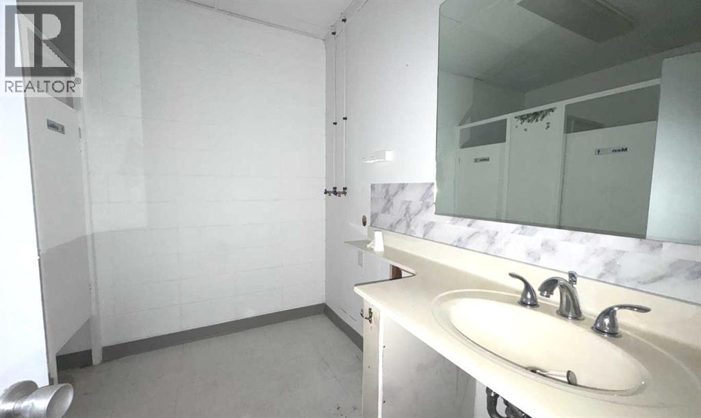 4820 50 Avenue - Photo 29