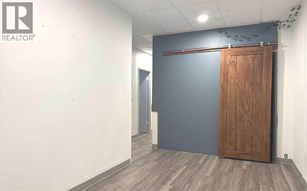 4820 50 Avenue - Photo 31