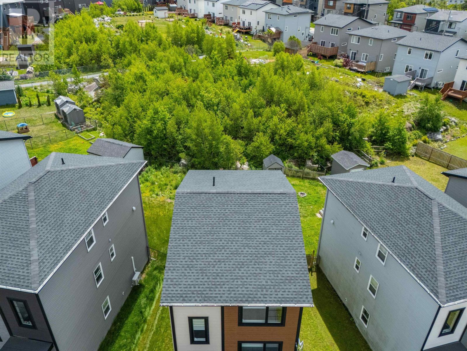 27 Onyx Crescent - 3