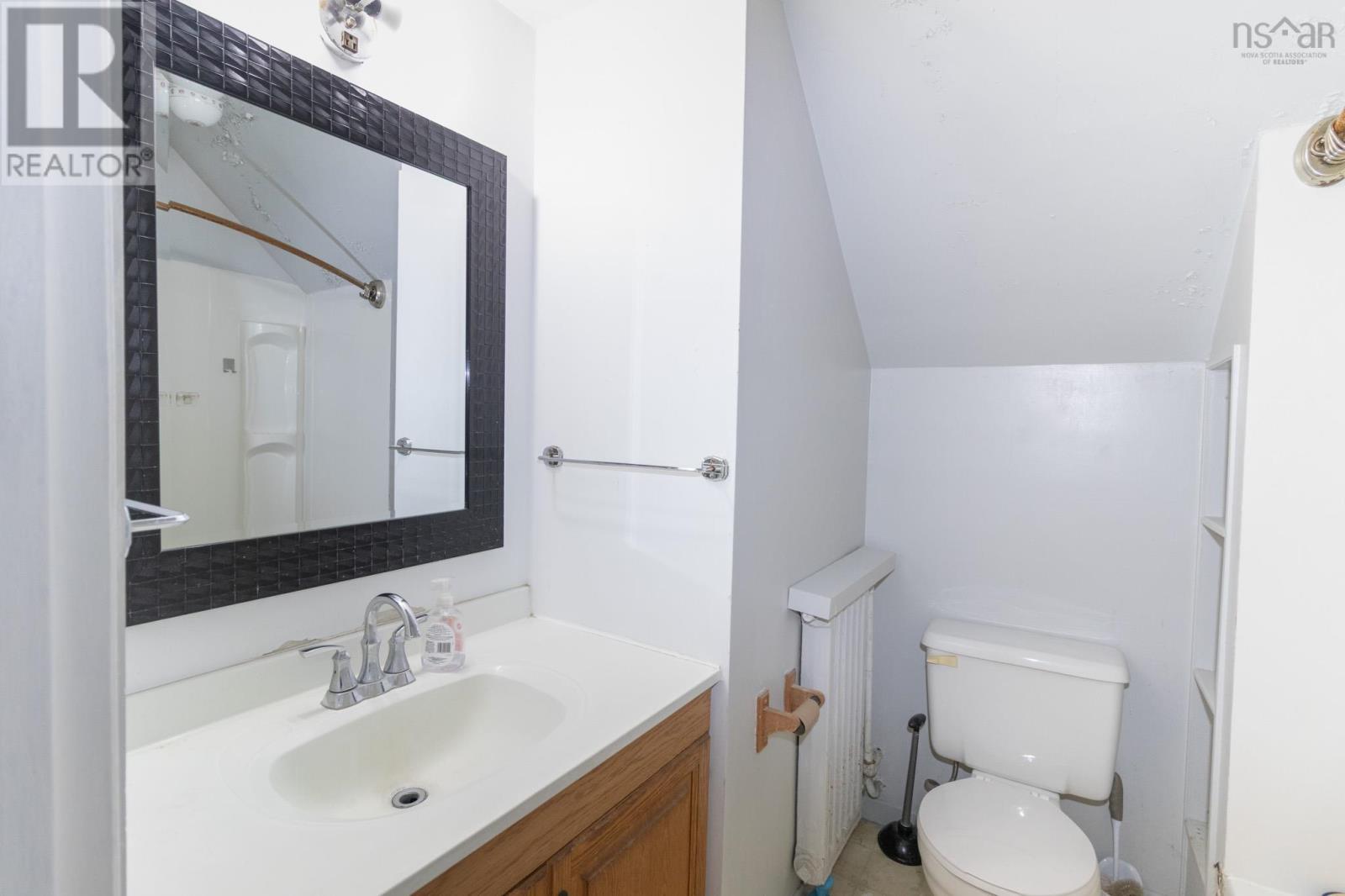118 Kings Road - 35