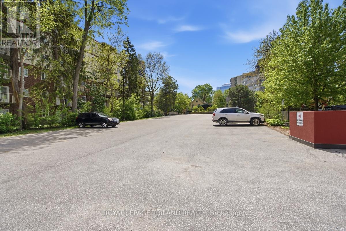 #308 600 TALBOT STREET - Image 25