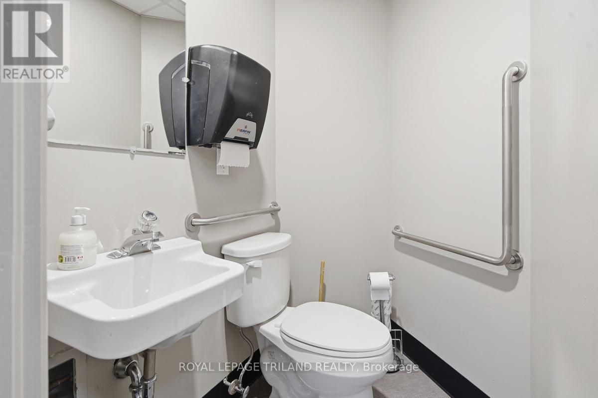 #308 600 TALBOT STREET - Image 35