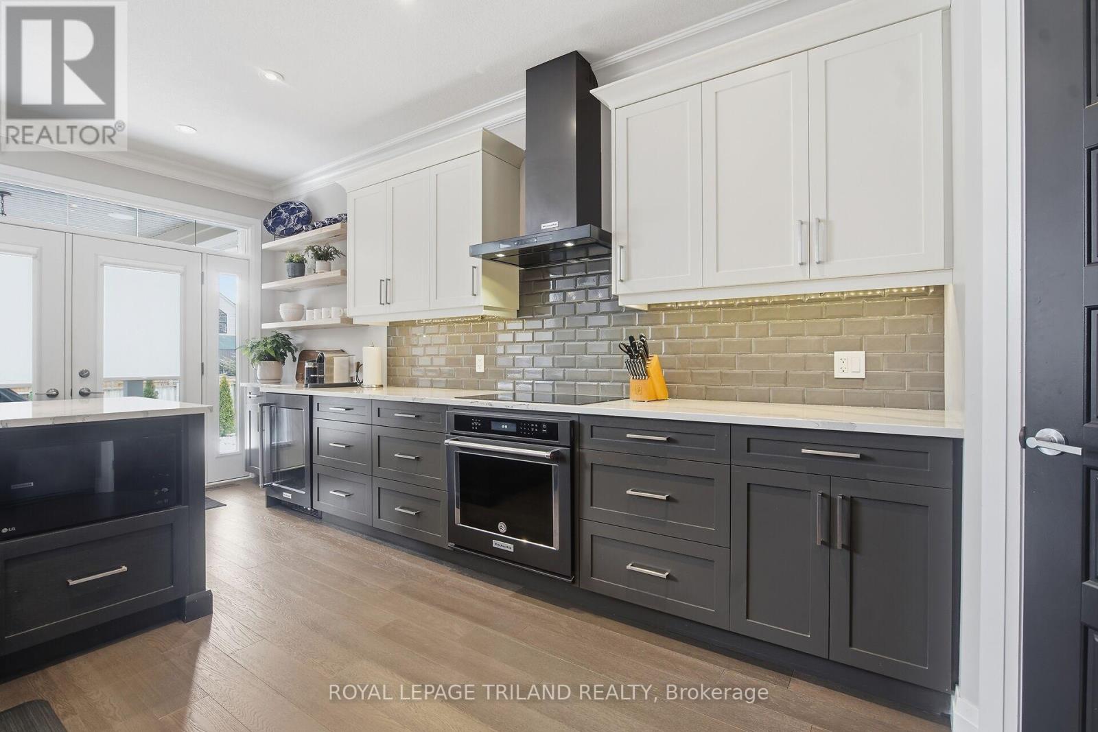 #46 1205 RIVERSIDE DRIVE - 18