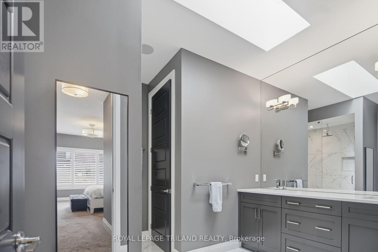 #46 1205 RIVERSIDE DRIVE - 25