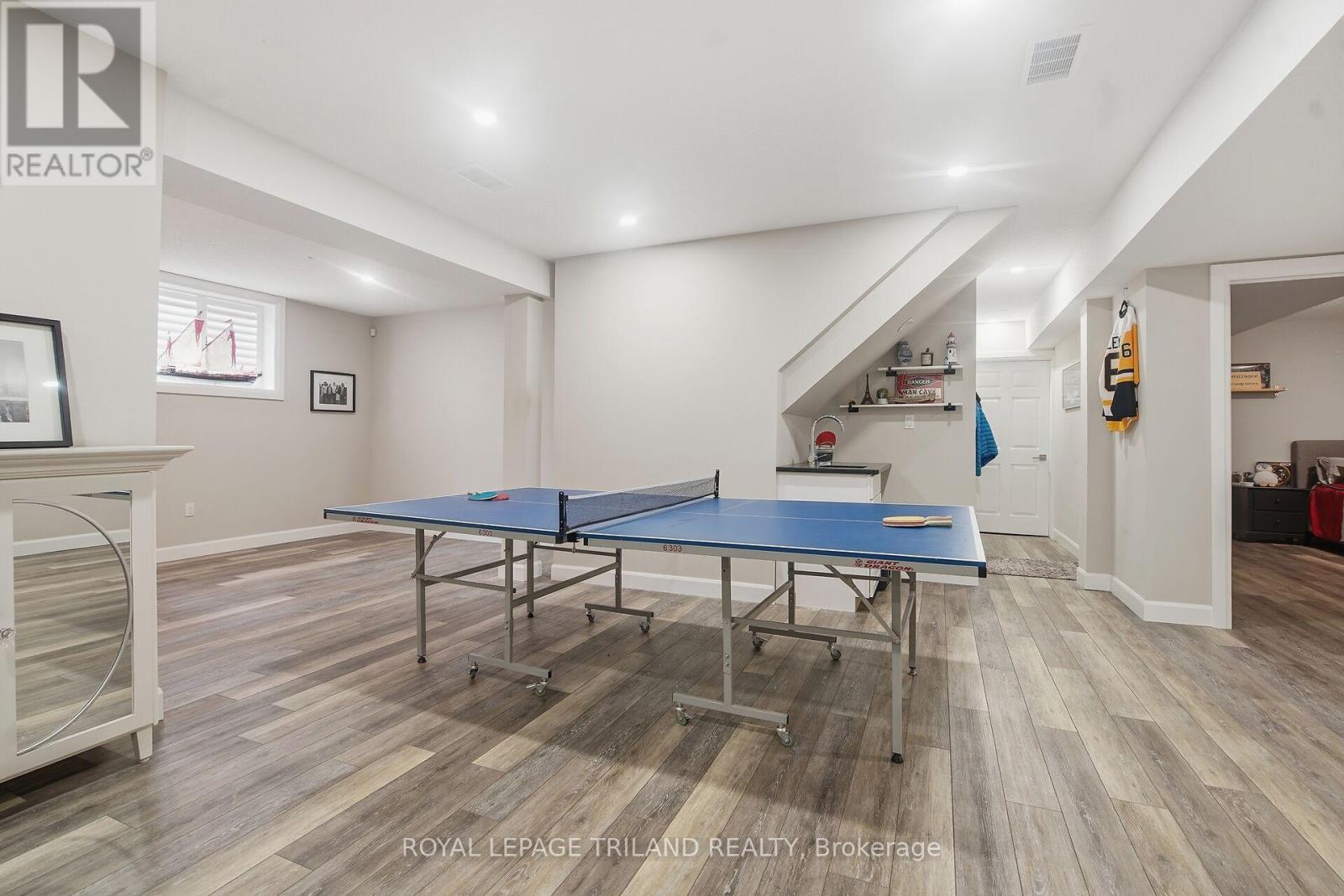 #46 1205 RIVERSIDE DRIVE - 27