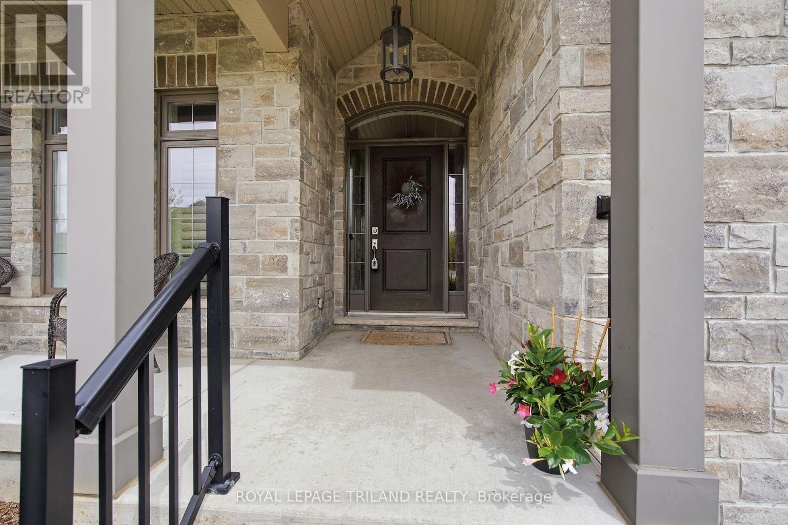#46 1205 RIVERSIDE DRIVE - 4