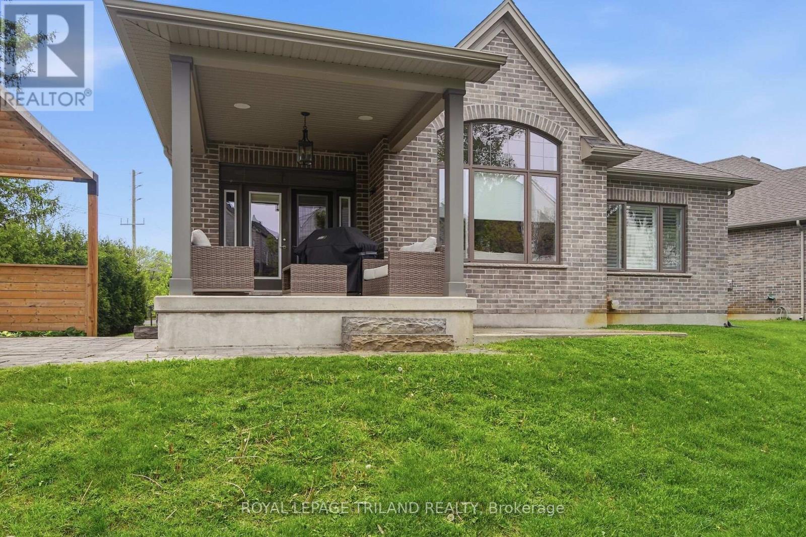 #46 1205 RIVERSIDE DRIVE - 41