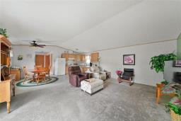 22 Country Club Drive, Sanford, MB R0G2J0 Photo 13