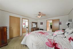 22 Country Club Drive, Sanford, MB R0G2J0 Photo 17