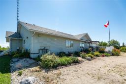 22 Country Club Drive, Sanford, MB R0G2J0 Photo 25