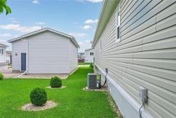 Bedroom - 22 Country Club Drive, Sanford, MB R0G2J0 Photo 6