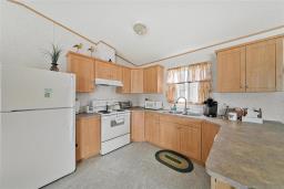 22 Country Club Drive, Sanford, MB R0G2J0 Photo 10