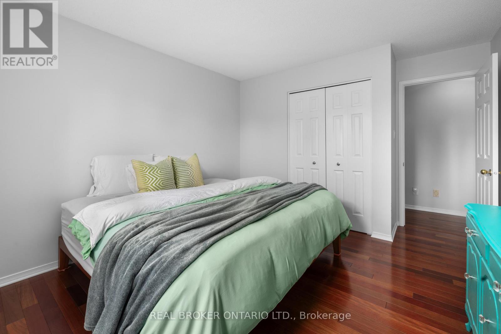 7039 QUINNFIELD WAY - 34