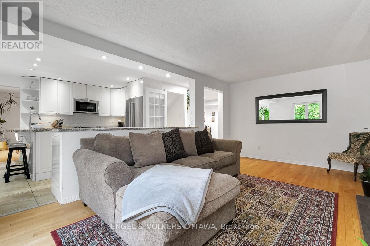 5 Bed, 4 Bath House for Sale in Ottawa – 1965 DU CLAIRVAUX ROAD, Ottawa – MLS# X13454486 - Image 18