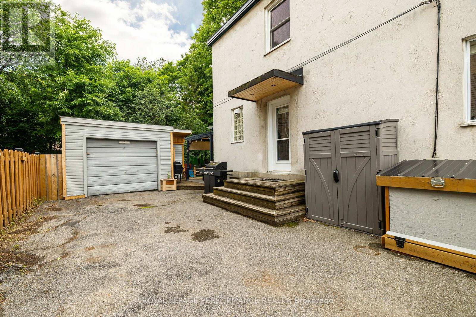 3 Bed, 2 Bath House for Sale in Ottawa – 571 CHURCHILL AVENUE N, Ottawa – MLS# X13454506 - Image 30