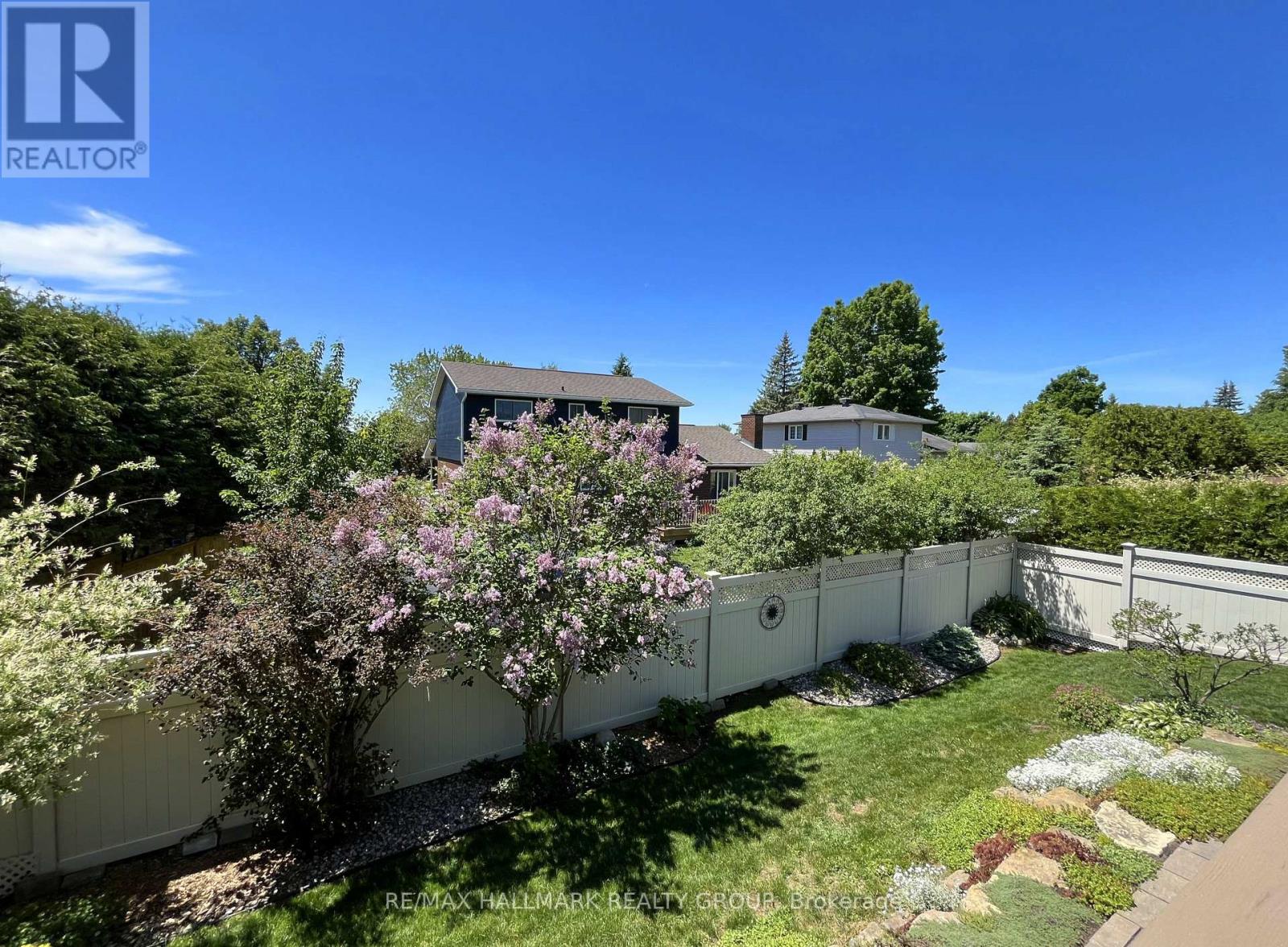 406 VAN DUSEN STREET N - 39