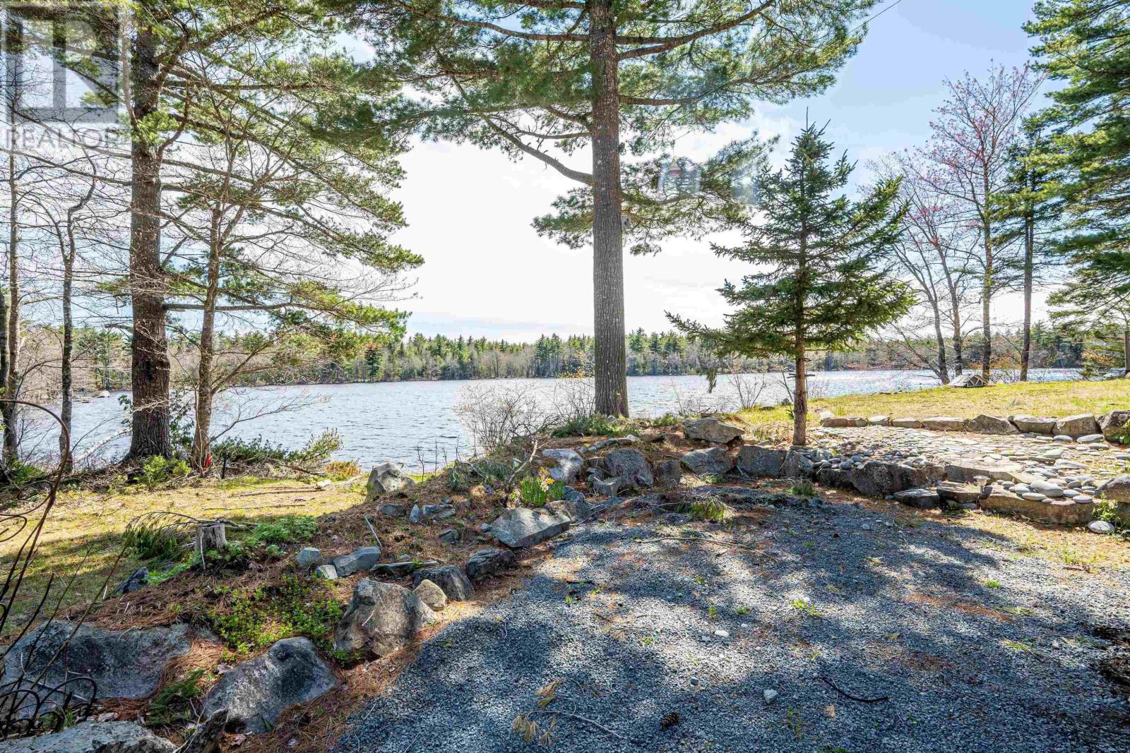 1471 Medway River Road - 42