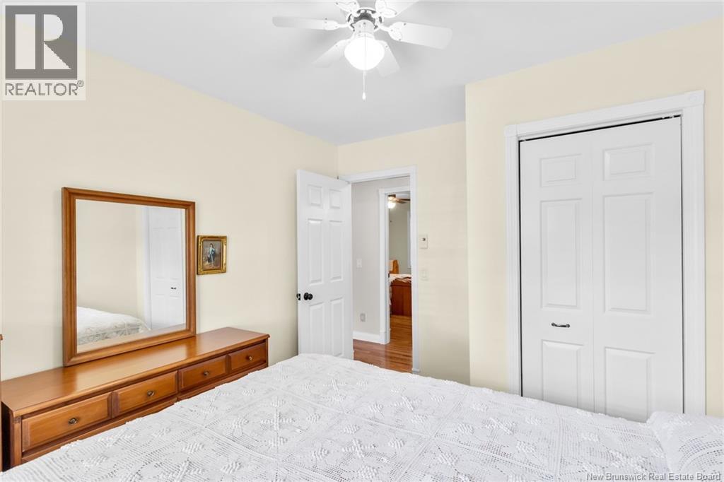437 Broad Street - 21