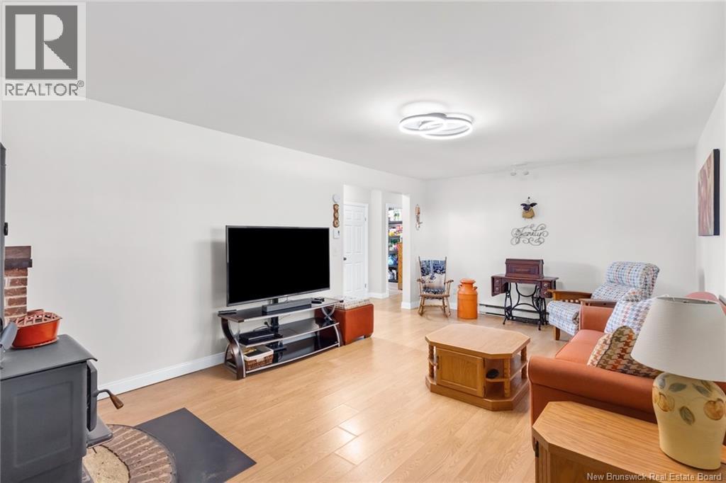 437 Broad Street - 25