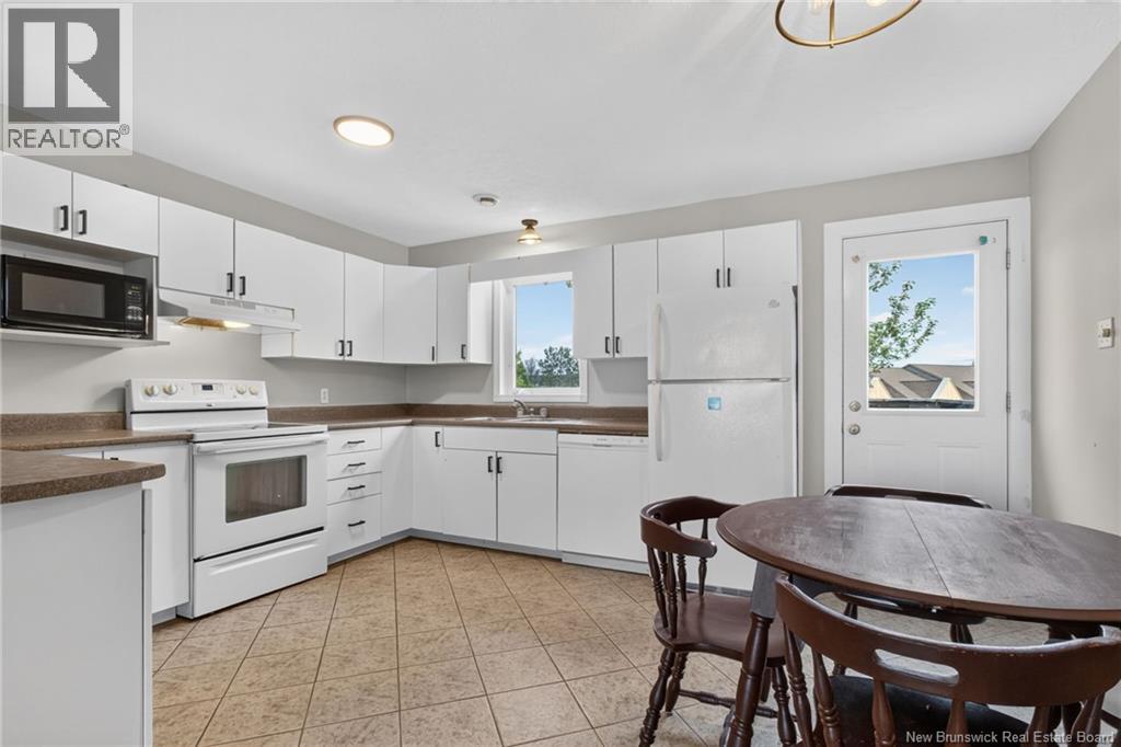 55-57 Galbraith Crescent - 32