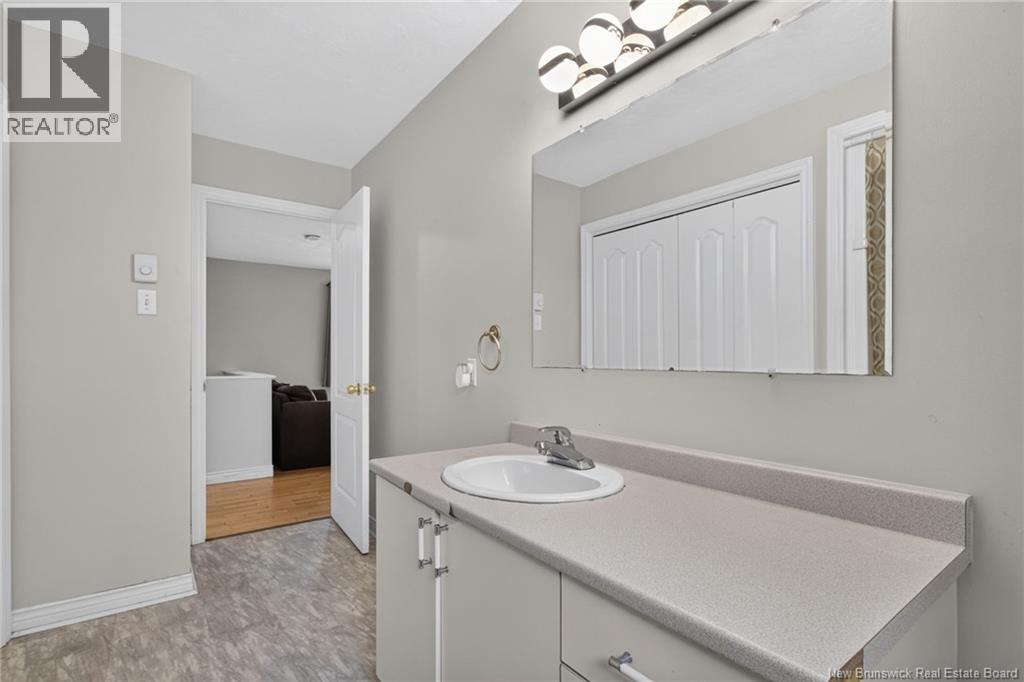 55-57 Galbraith Crescent - 38