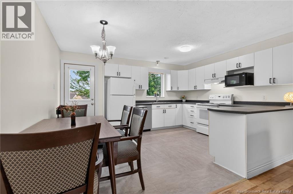 55-57 Galbraith Crescent - 8