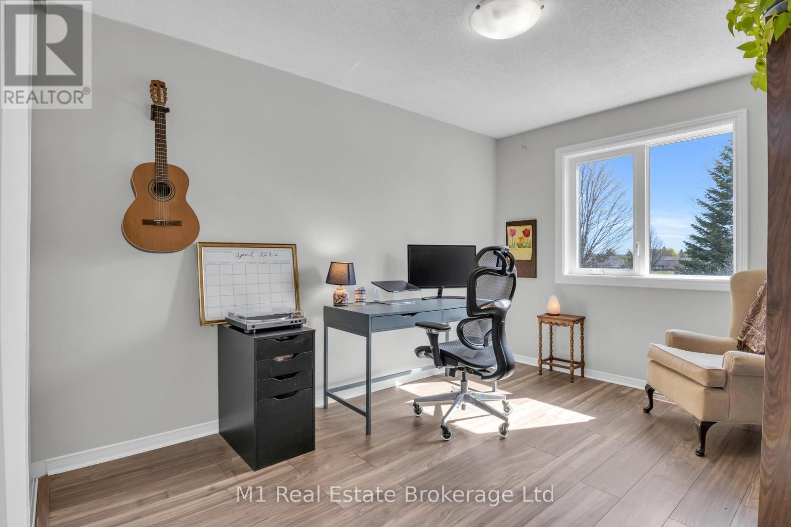 #5 39 PTARMIGAN DRIVE - 26