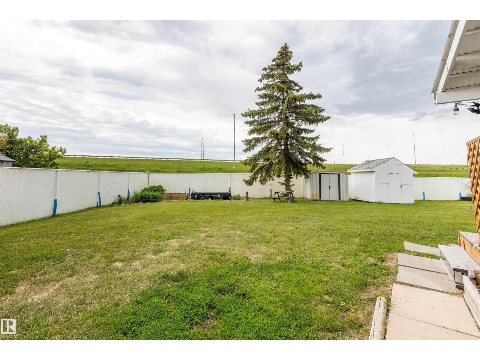 10722 98 AV — photo 29