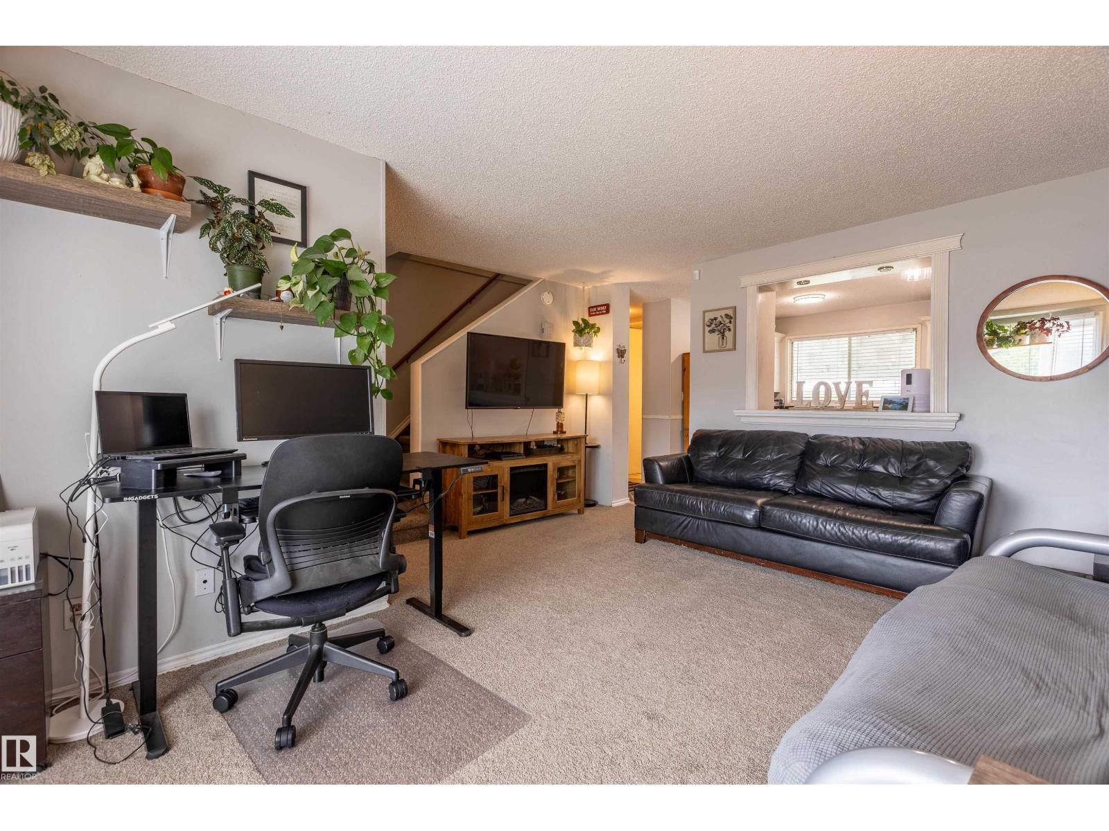 10722 98 AV — photo 6