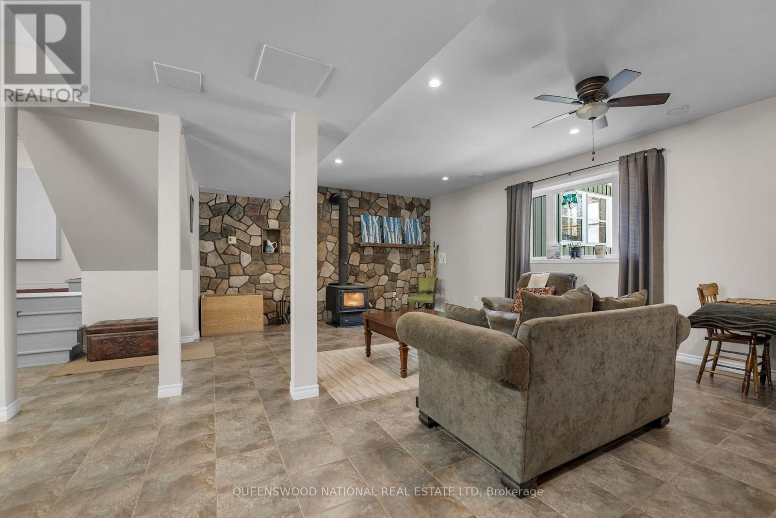 42125 COMBERMERE ROAD NE - 30