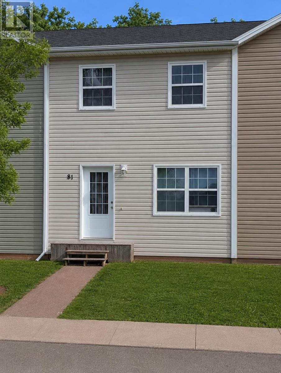 81 Westridge Crescent - 2