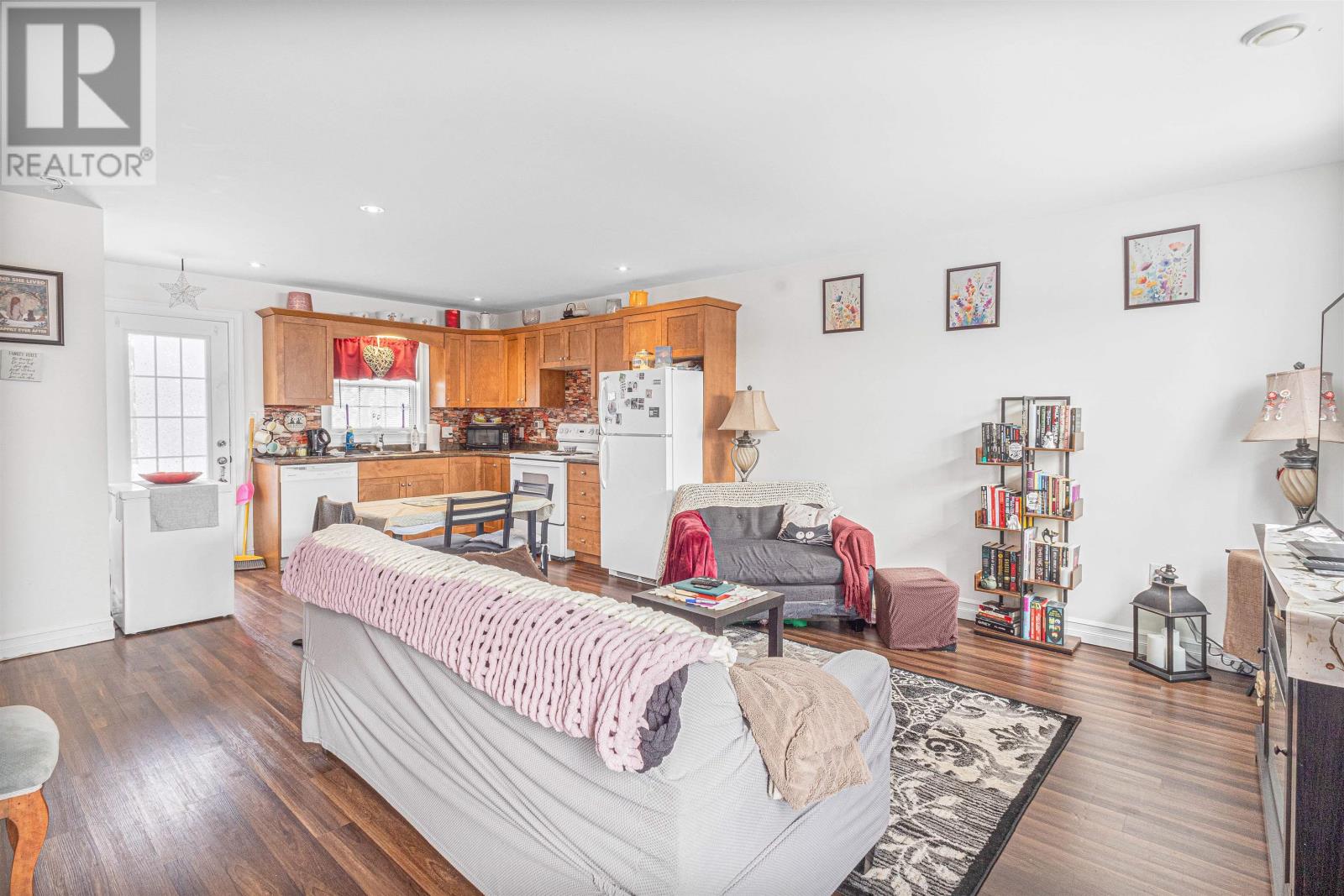 81 Westridge Crescent - 3