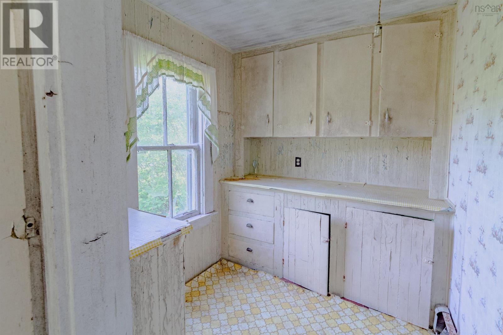 1554 Shore Road - 20